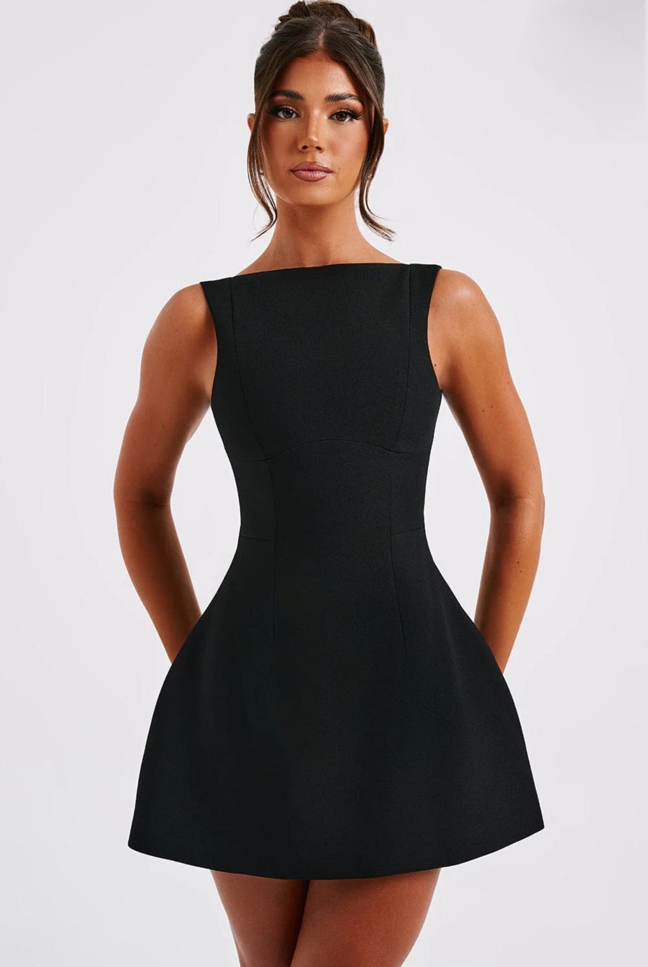 Rêvassoir Backless Mini Dress